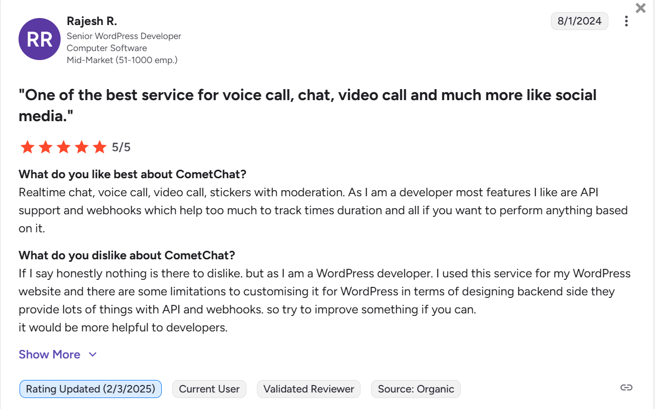 G2 review showing CometChat pros and con.